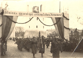 литовская армия входит в Вильно